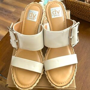 Dolce Vita LeeLee sandals